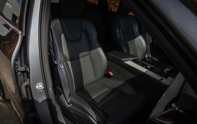 Volvo XC 60 cena 172000 przebieg: 79000, rok produkcji 2021 z Pruszków małe 667